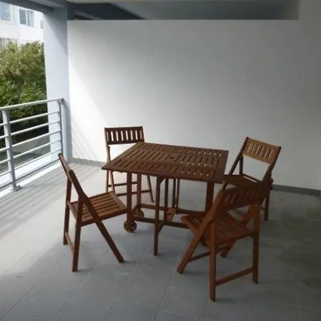 Confortable Et Moderne Idealement Situe *