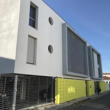 Confortable Et Moderne Idealement Situe Lägenhet Royan
